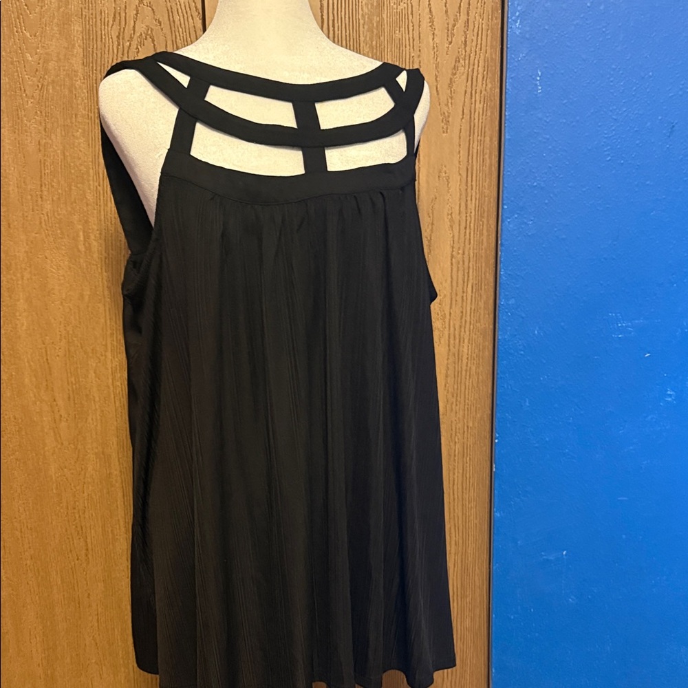 Torrid Women's Black Strappy Cage-Neck Tank Top